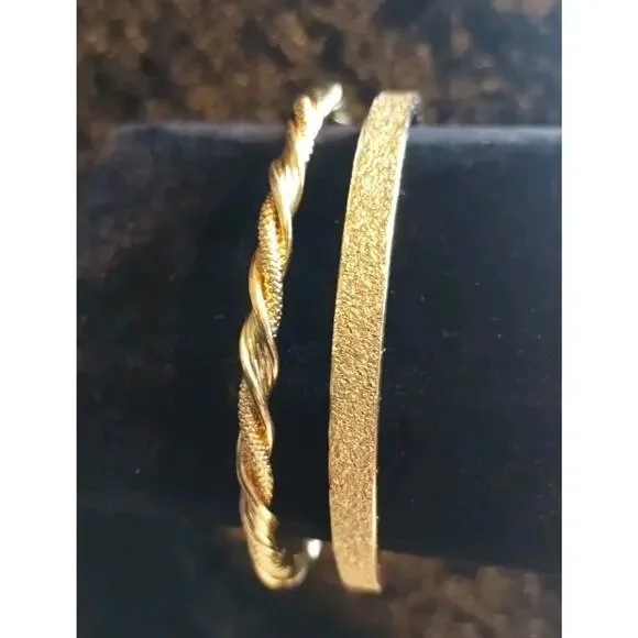 Monet Vintage Bracelet Bangles Rope & Glittery Gold Tone Metal Lot Of Two (2) - Picture 2 of 11